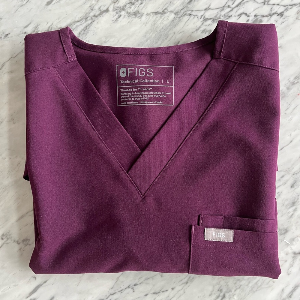 FIGS LIMITED EDITION LEON IN DEEP PURPLE SIZE LARGE